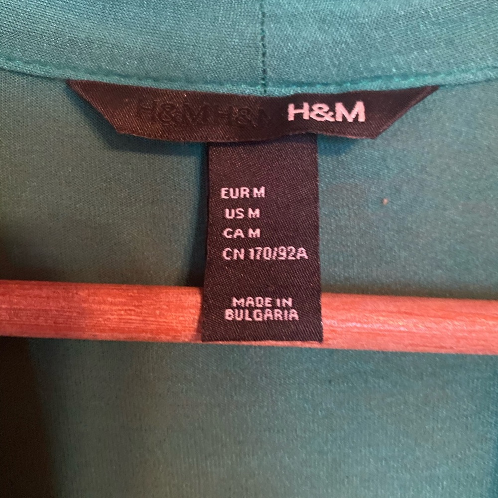 H&M Kelly Green Top Women’s Size Medium - Picture 5 of 5